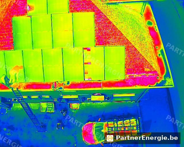 Thermographie par drone d'une toiture d'entreprise photovoltaïque — Partner Energie